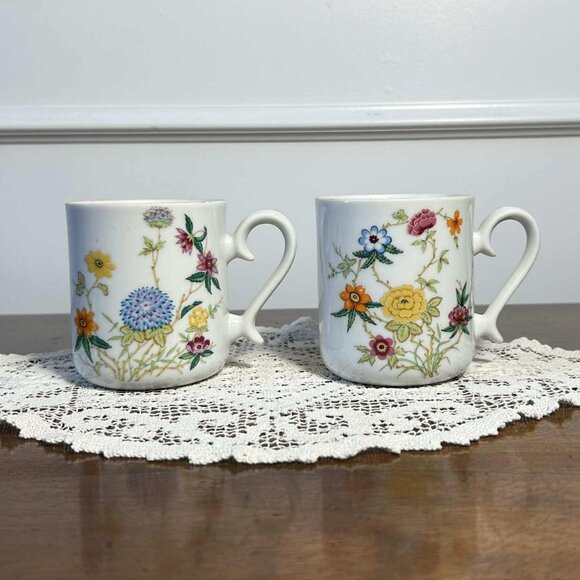 Hand painted floral coffee cups - Picture 1 of 10